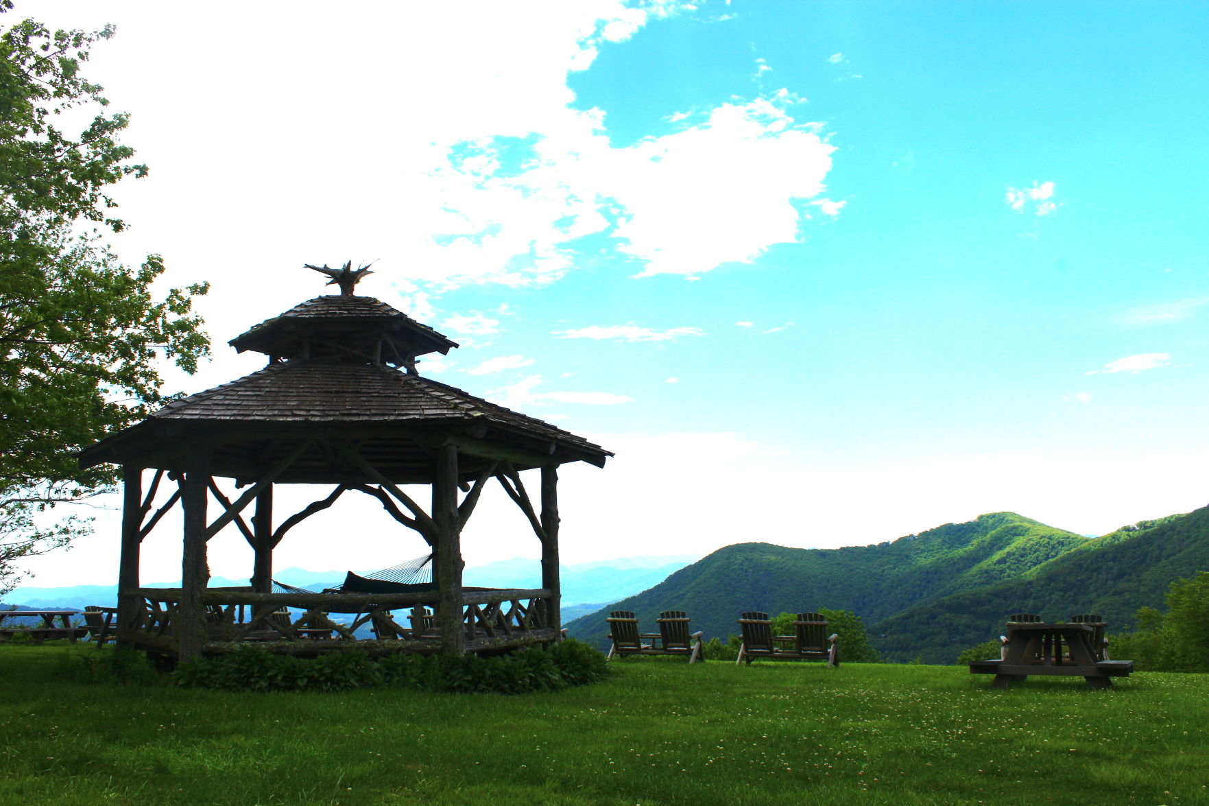 OUTDOOR OASIS